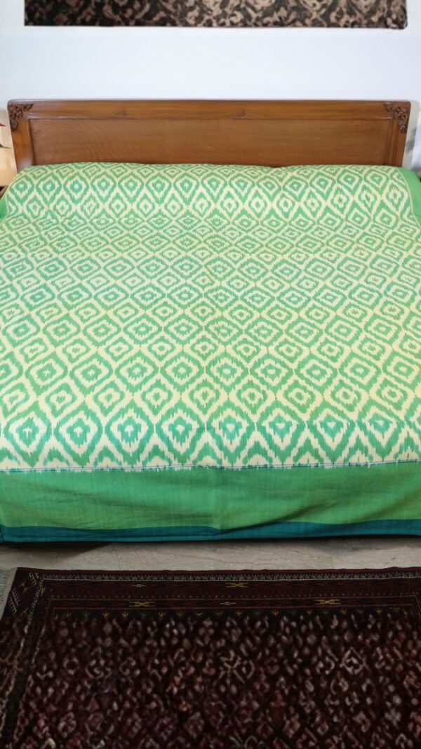 Green Bedsheet Vertical