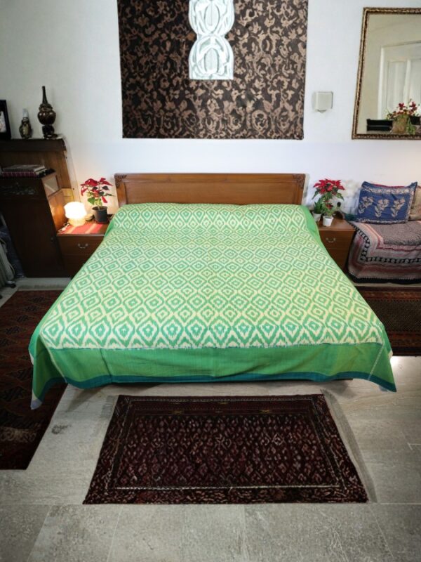 Green Bedsheet Vertical
