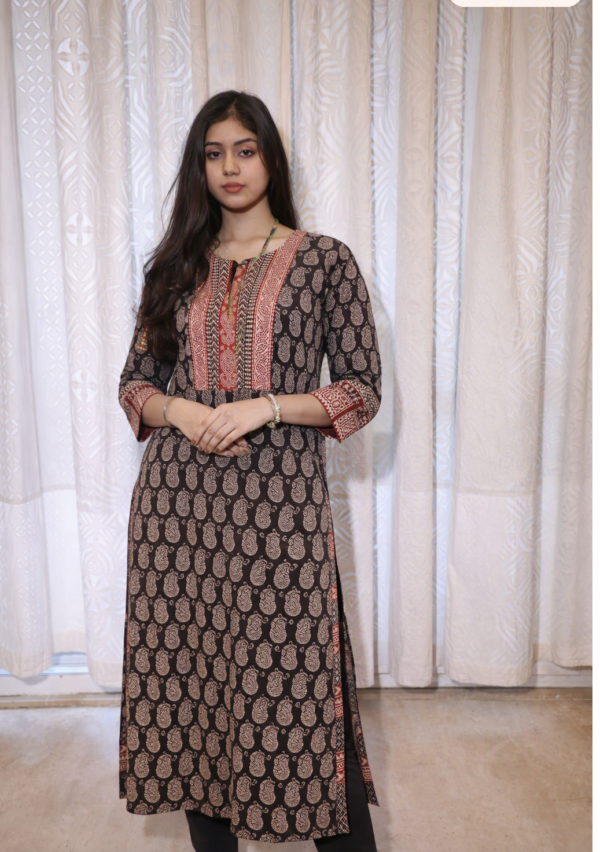 Bagh Elegance Black Paisley Kurta